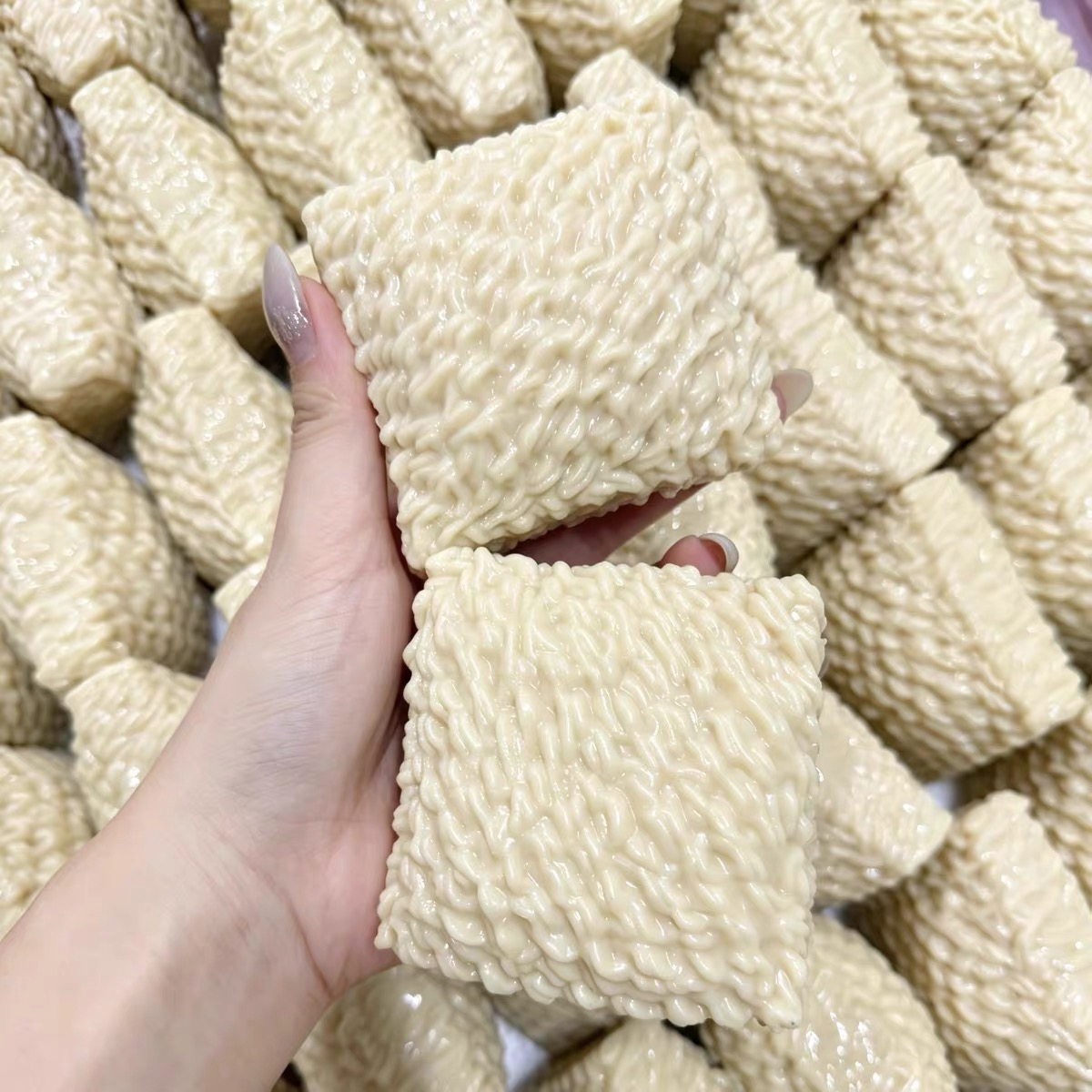 Crunchy Fried Noodles Squishy  - Novelty Gifts ulasan dan harga